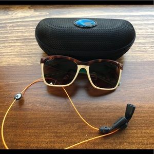 Costa Woman’s Polarized Sunglasses